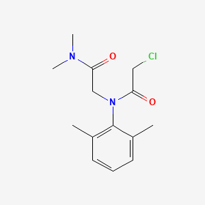 N~2~-(Chloroacetyl)-N~2~-(2,6-dimethylphenyl)-N,N-dimethylglycinamide