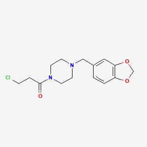 molecular formula C15H19ClN2O3 B8486122 1-[4-{(Benzo[d][1,3]dioxol-5-yl)methyl}piperazin-1-yl]-3-chloropropan-1-one 