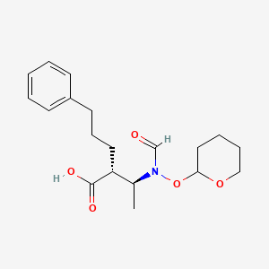 molecular formula C19H27NO5 B8557007 (2R)-5-Phenyl-2-((1S)-1-(N-((tetrahydro-2H-pyran-2-yl)oxy)formamido)ethyl)pentanoic acid 