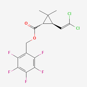 molecular formula C15H11Cl2F5O2 B8583569 (+/-) trans-2,2-Dimethyl-3-dichlorovinyl-cyclopropanecarboxylic acid pentafluorobenzyl ester 