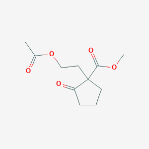molecular formula C11H16O5 B8606727 2-(2-Acetoxyethyl)-2-methoxycarbonylcyclopentanone CAS No. 54460-31-0