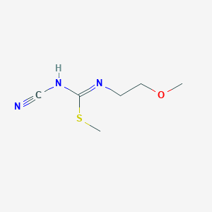 molecular formula C6H11N3OS B8635389 Methyl N-cyano-N'-(2-methoxyethyl)carbamimidothioate CAS No. 66403-41-6