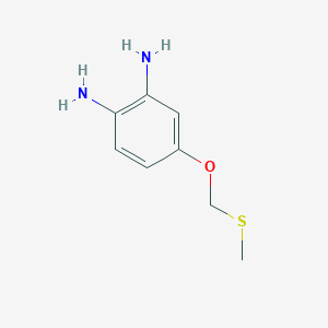 4-[(Methylsulfanyl)methoxy]benzene-1,2-diamine