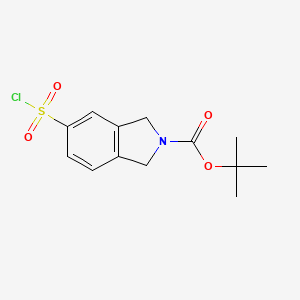 molecular formula C13H16ClNO4S B8660834 Tert-butyl 5-(chlorosulfonyl)isoindoline-2-carboxylate 