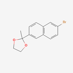 B8674339 2-(6-Bromonaphthalen-2-yl)-2-methyl-1,3-dioxolane CAS No. 105575-60-8