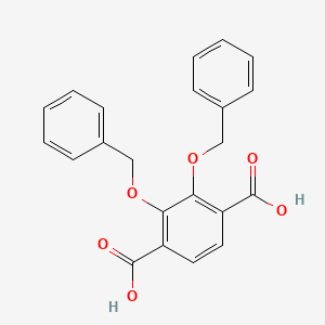 molecular formula C22H18O6 B8683559 2,3-Bis(benzyloxy)benzene-1,4-dicarboxylic acid CAS No. 131933-37-4