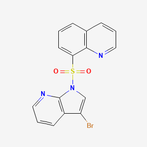 molecular formula C16H10BrN3O2S B8699310 8-((3-Bromo-1H-pyrrolo[2,3-b]pyridin-1-yl)sulfonyl)quinoline 