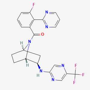 molecular formula C22H18F4N6O B8726860 (3-fluoro-2-(pyrimidin-2-yl)phenyl)((1S,2R,4R)-2-((5-(trifluoromethyl)pyrazin-2-yl)amino)-7-azabicyclo[2.2.1]heptan-7-yl)methanone 