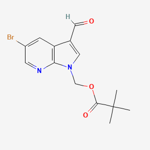 molecular formula C14H15BrN2O3 B8775837 Propanoic acid, 2,2-dimethyl-, (5-bromo-3-formyl-1H-pyrrolo[2,3-b]pyridin-1-yl)methyl ester 